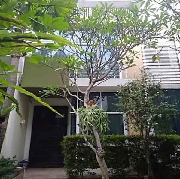 dijual rumah 3 lantai shm di tomang jakarta barat