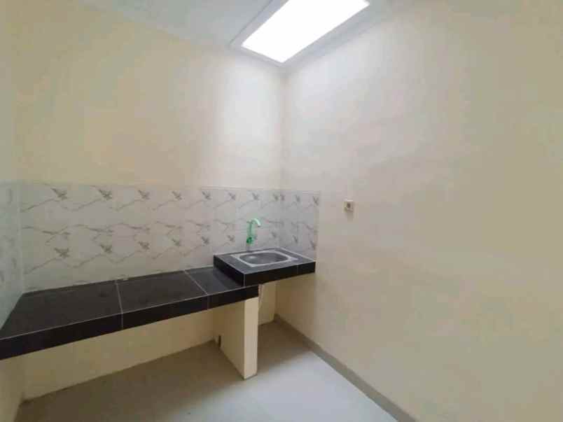 dijual rumah ambarketawang