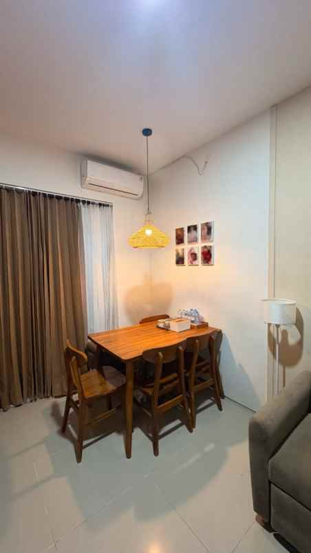 dijual rumah amesta living
