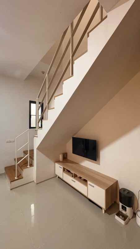 dijual rumah amesta living