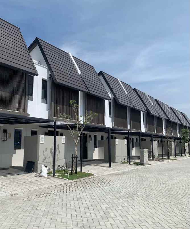 dijual rumah amesta living