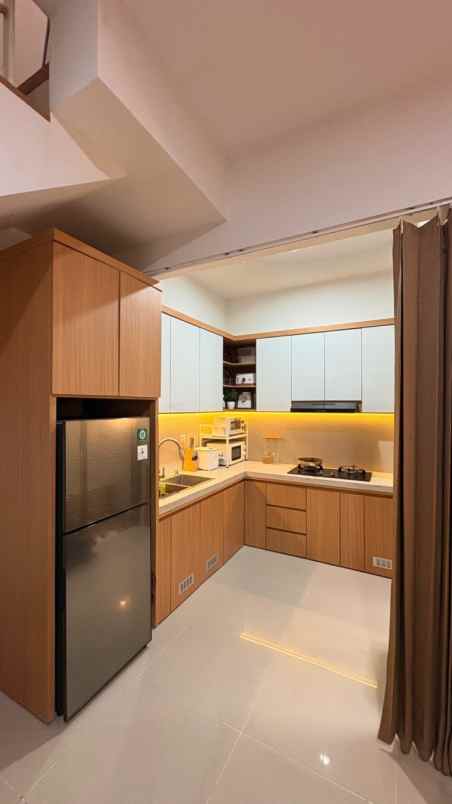 dijual rumah amesta living