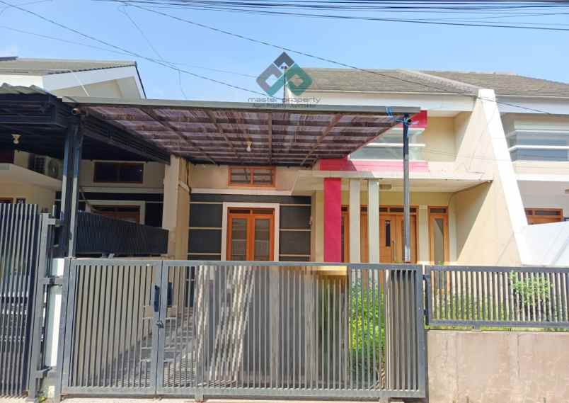 dijual rumah arcamanik