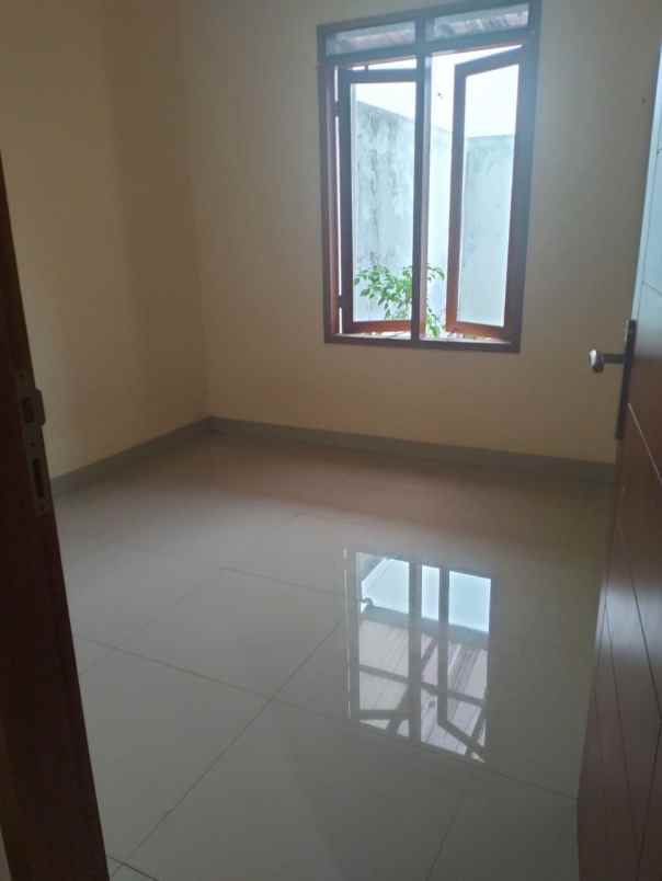 dijual rumah arcamanik