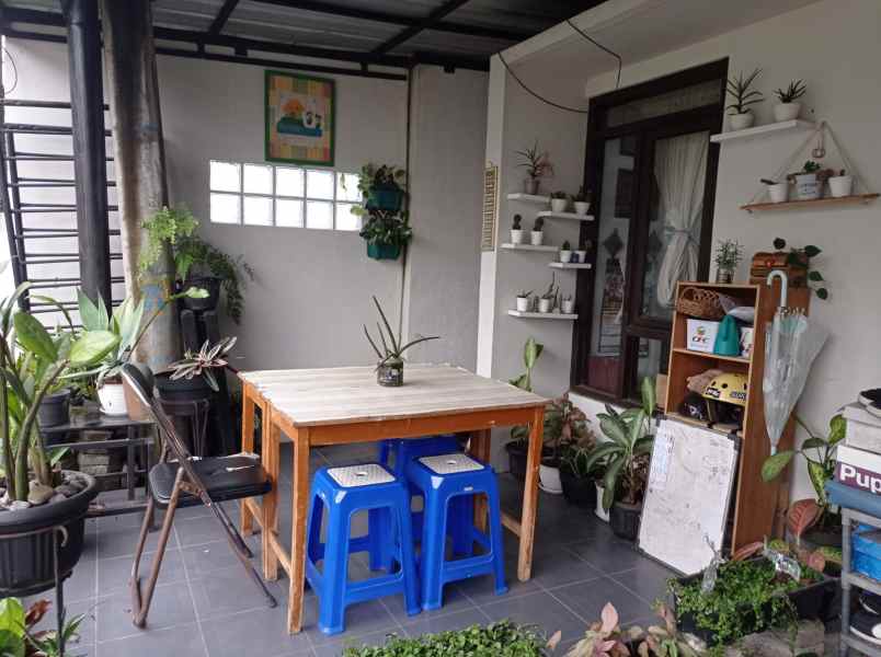 dijual rumah arcamanik