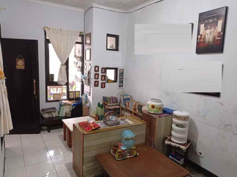 dijual rumah arcamanik