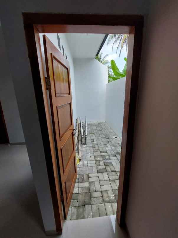 dijual rumah argosari sedayu