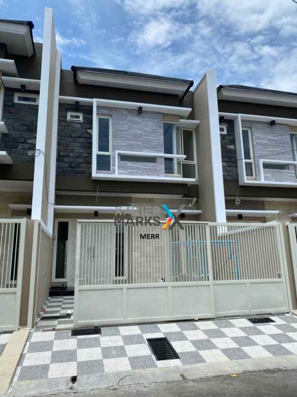 dijual rumah babatan pantai