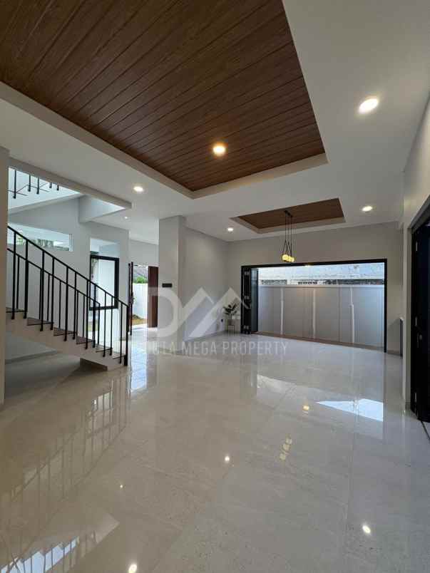 dijual rumah baru di kencana loka bsd