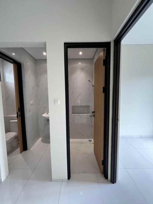 dijual rumah baru minimalis di golf dalam arcamanik