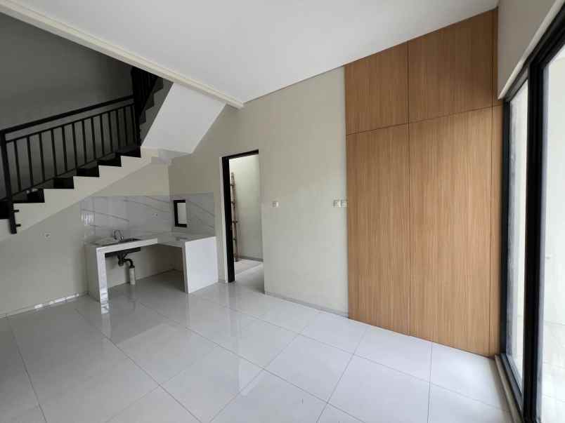 dijual rumah baru minimalis di golf dalam arcamanik