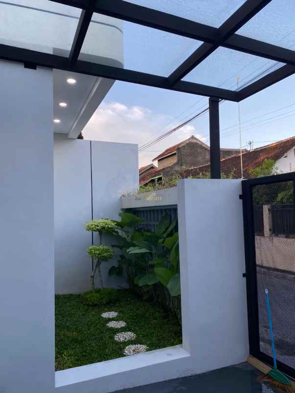 dijual rumah baturetno kec banguntapan