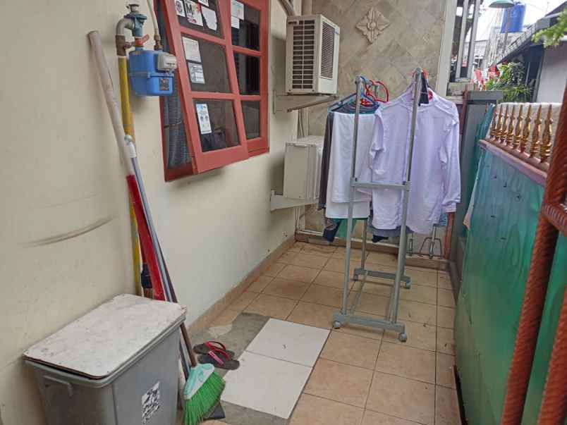 dijual rumah beji depok