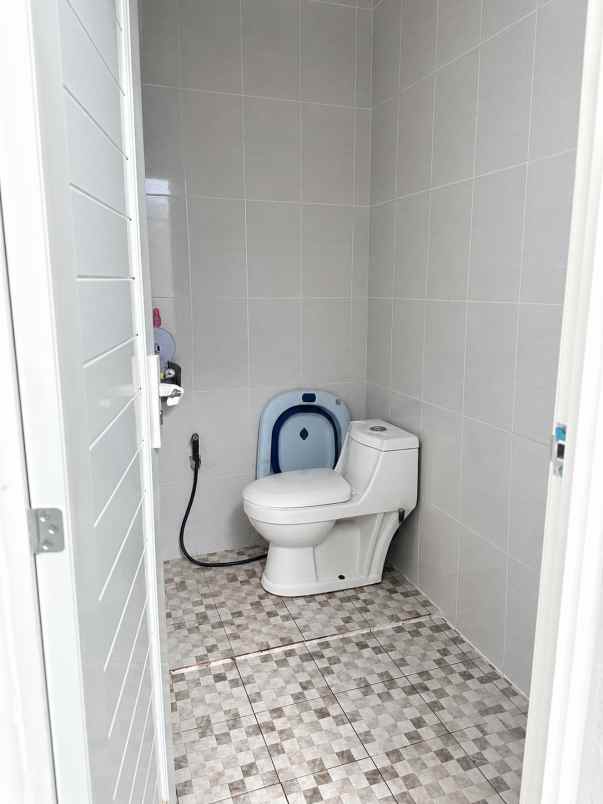dijual rumah boulevard hijau khi