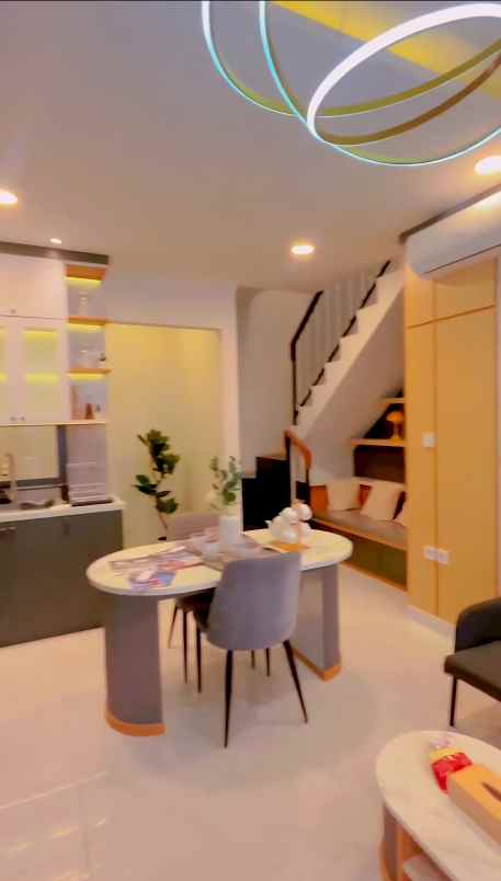 dijual rumah buaran serpong