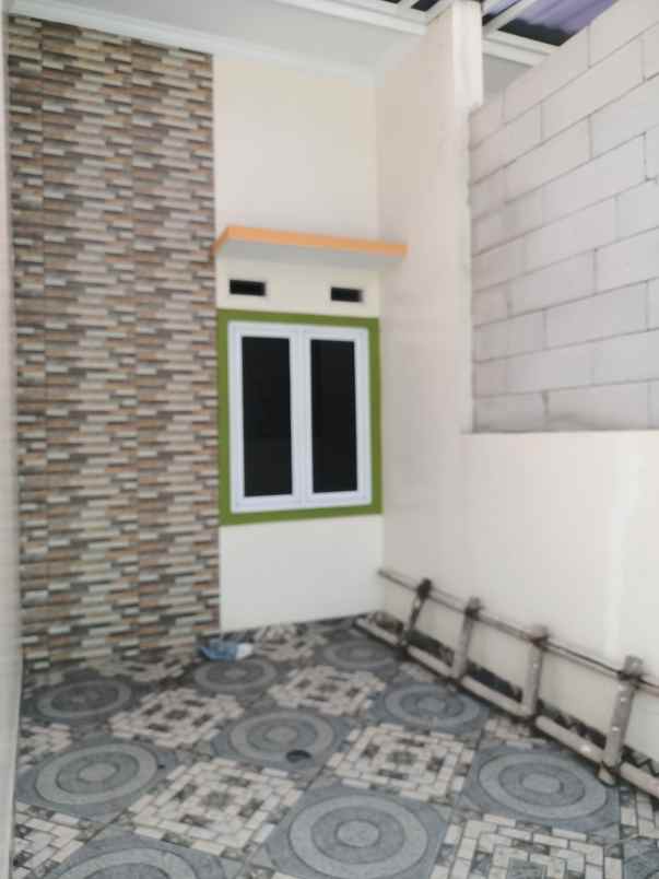 dijual rumah bumi anggrek bekasi