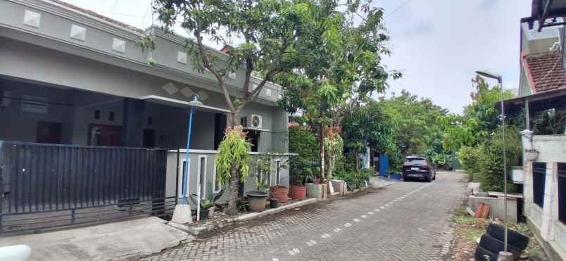dijual rumah bumi wanamukti