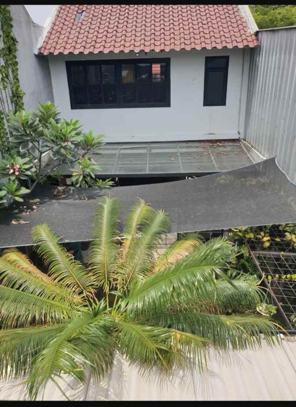 dijual rumah caffe di arcamanik