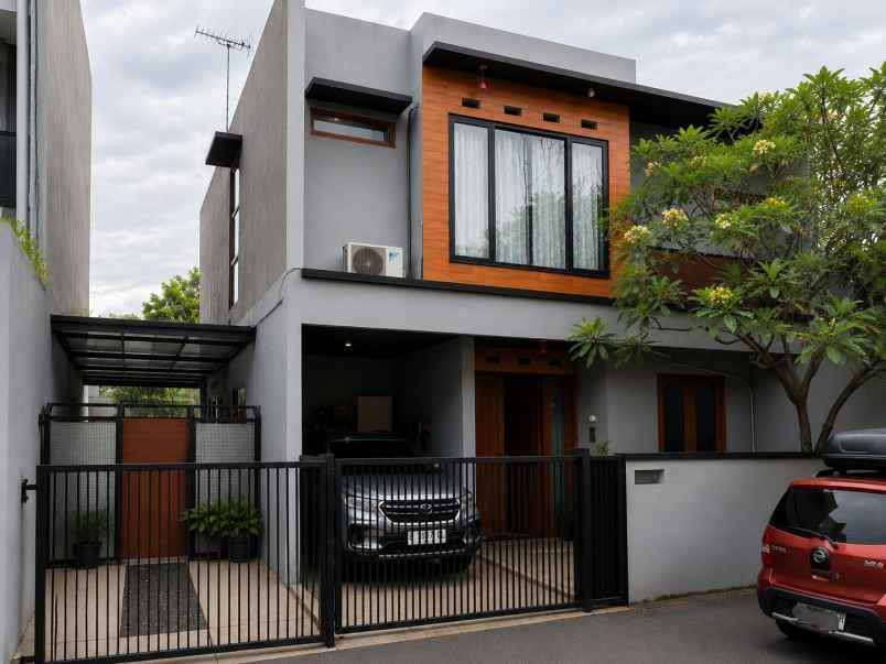 dijual rumah cakra residence pondok