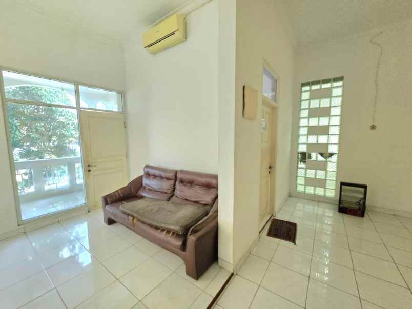 dijual rumah camar elok pik