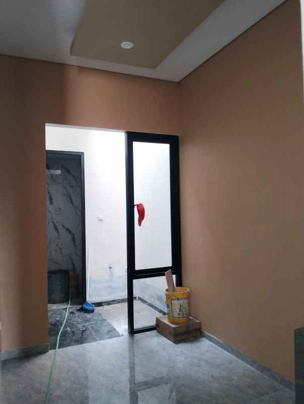 dijual rumah cantik baru gress wonorejo selatan