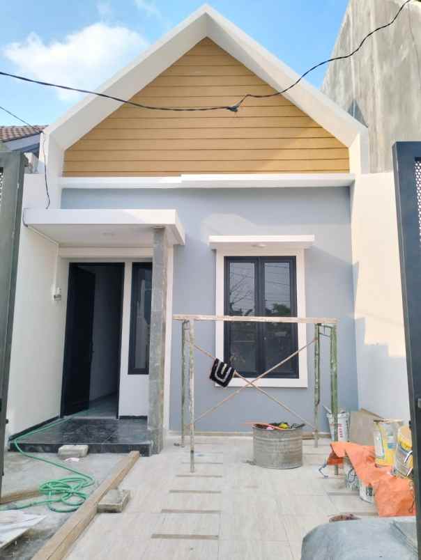 dijual rumah cantik baru gress wonorejo selatan