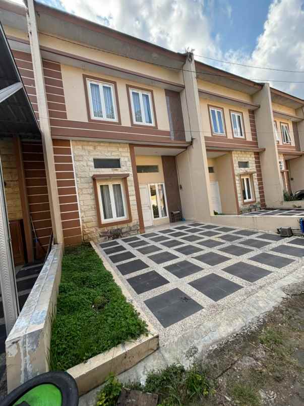 dijual rumah cengger ayam lowokwaru