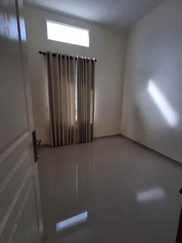 dijual rumah cengger ayam lowokwaru