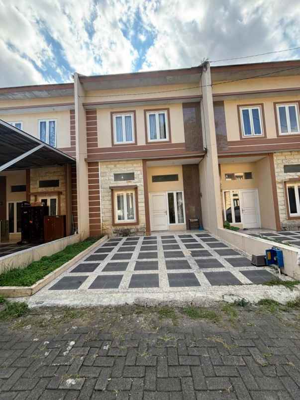 dijual rumah cengger ayam lowokwaru