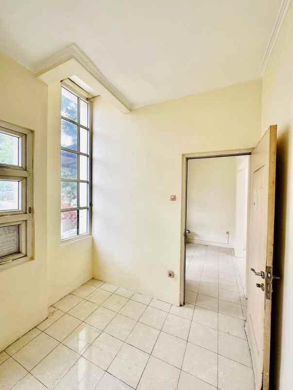 dijual rumah cibubur country