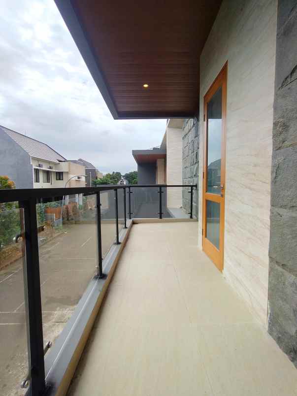 dijual rumah cibubur depok