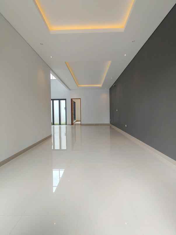 dijual rumah cibubur depok