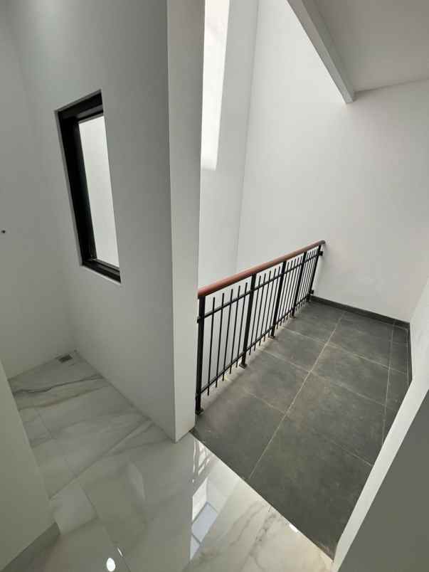 dijual rumah cilandak