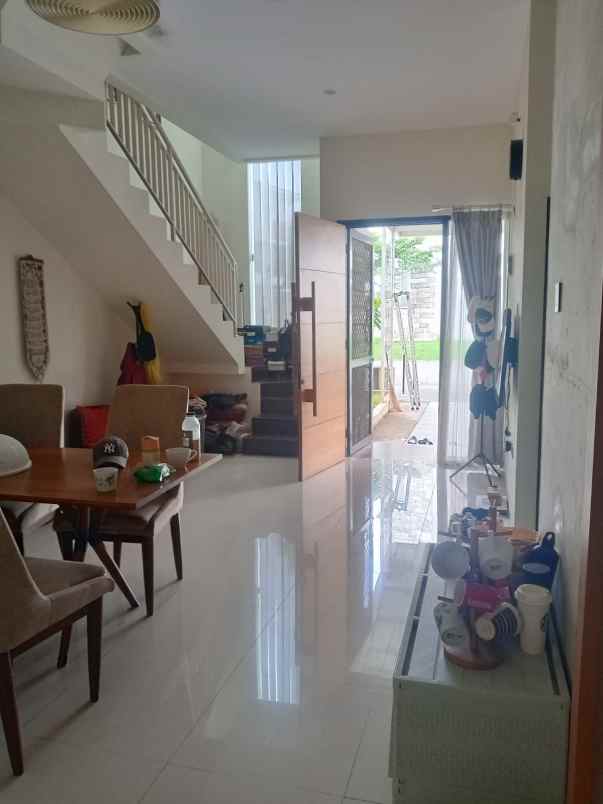 dijual rumah cipadu larangan tangerang