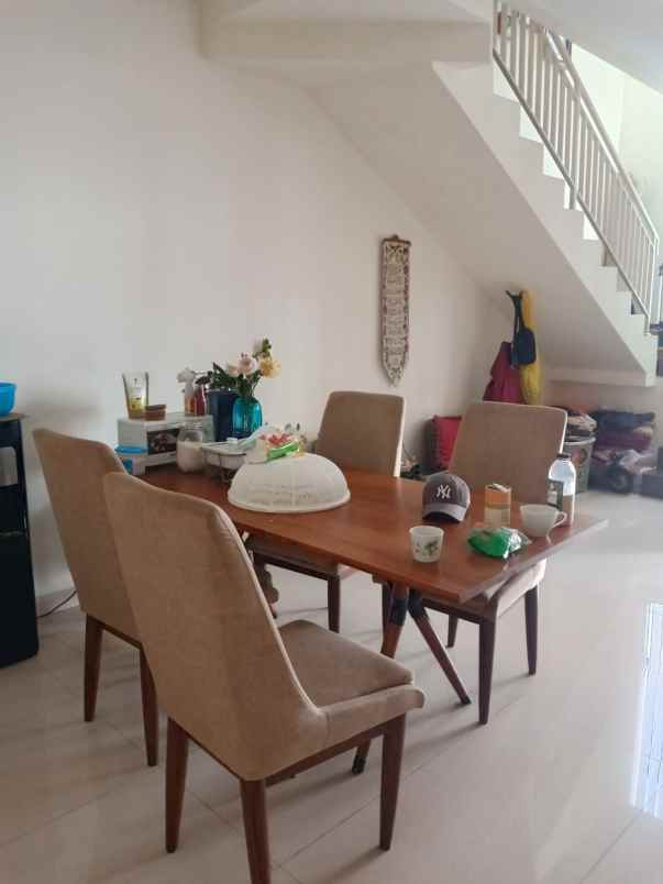 dijual rumah cipadu larangan tangerang