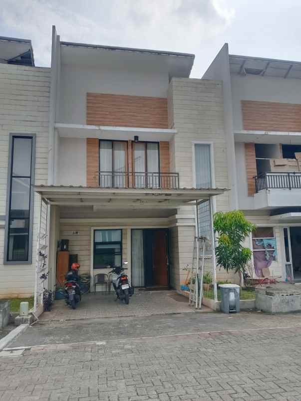 dijual rumah cipadu larangan tangerang