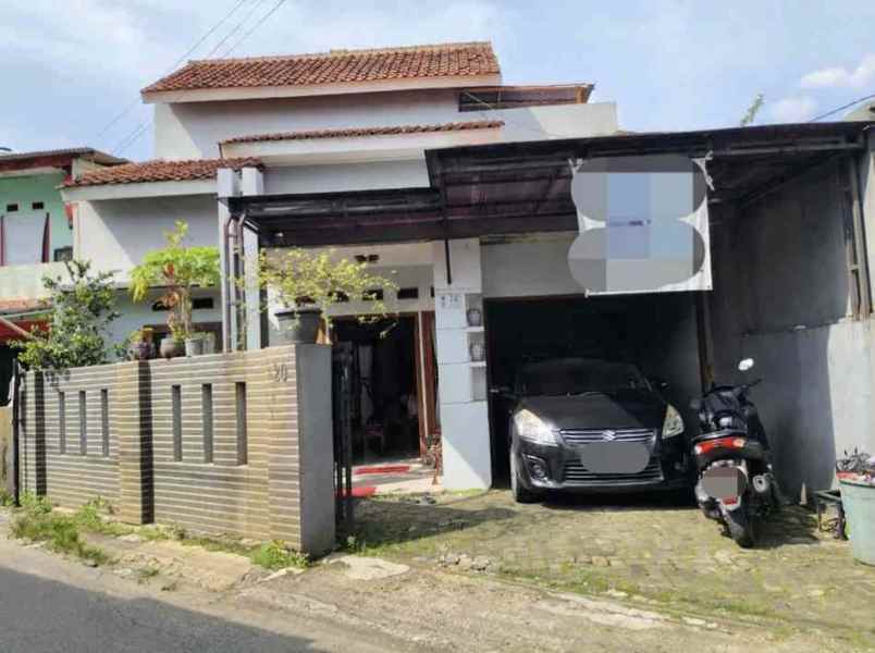 dijual rumah cipayung
