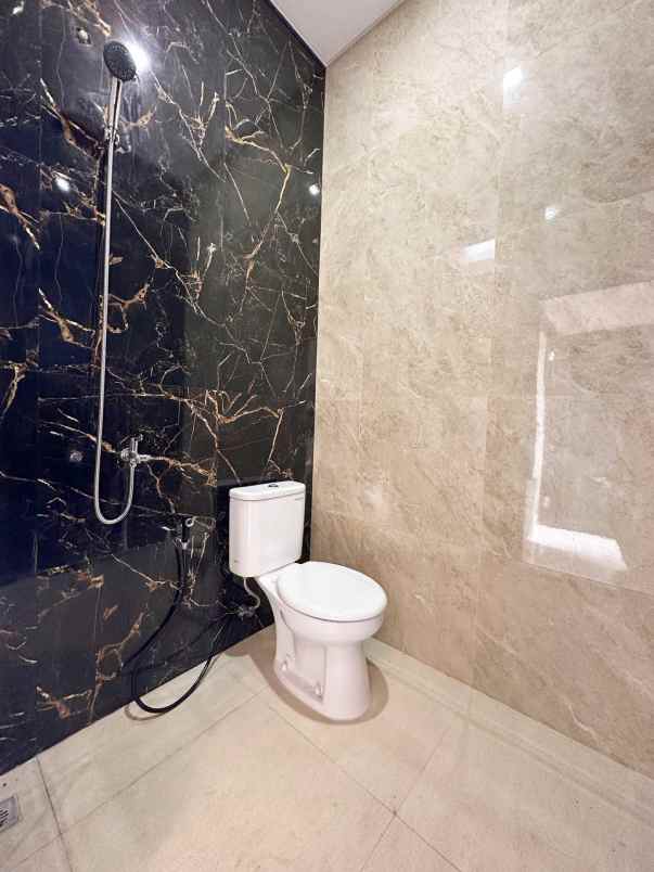 dijual rumah cipinang jaya