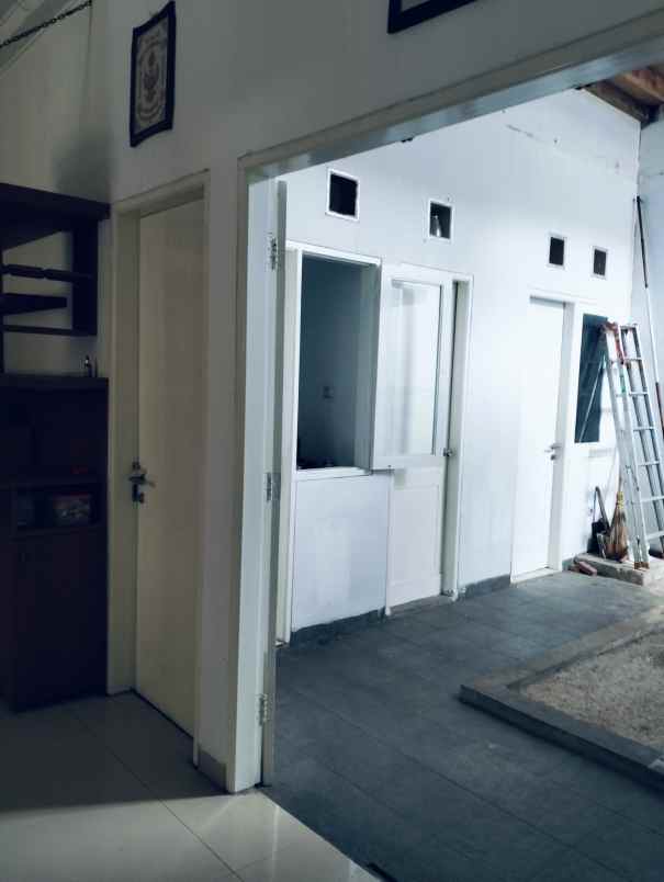 dijual rumah cirendeu ciputat timur