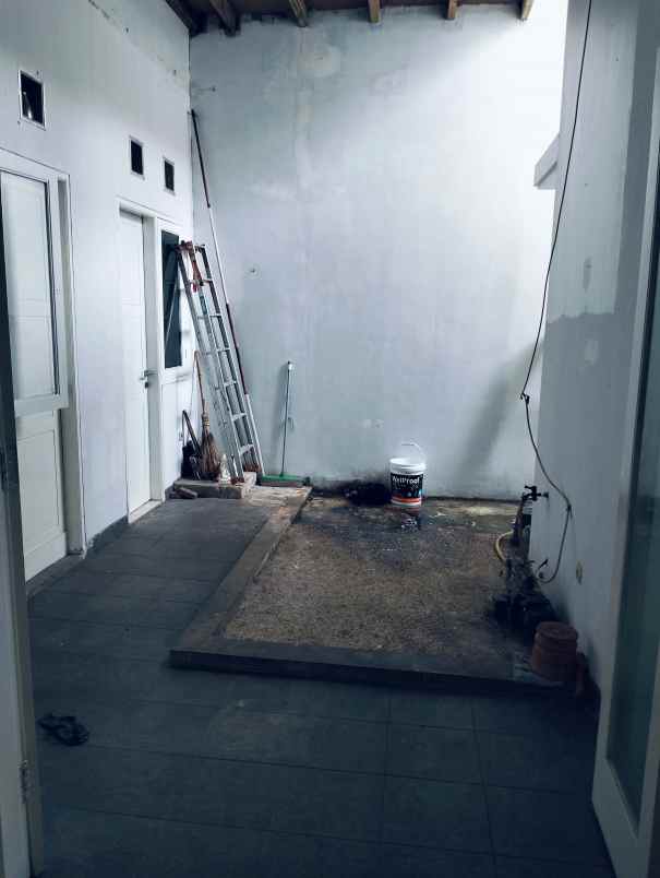 dijual rumah cirendeu ciputat timur