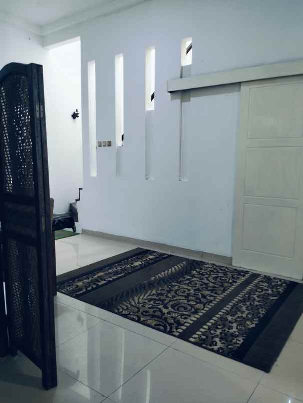 dijual rumah cirendeu ciputat timur