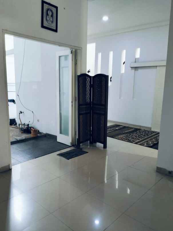 dijual rumah cirendeu ciputat timur