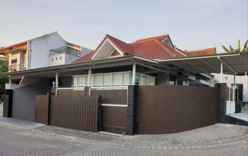 dijual rumah citraland international