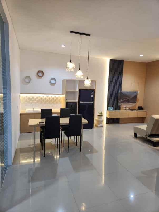 dijual rumah citraland taman puspa raya