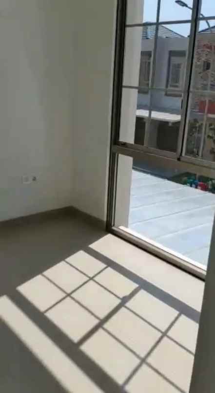 dijual rumah cluster arcadia pik2