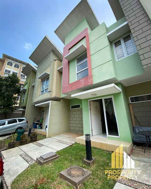 dijual rumah cluster arcadia village