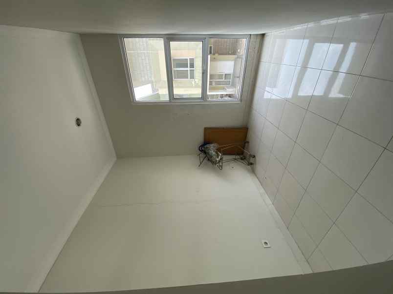 dijual rumah cluster arcadia village