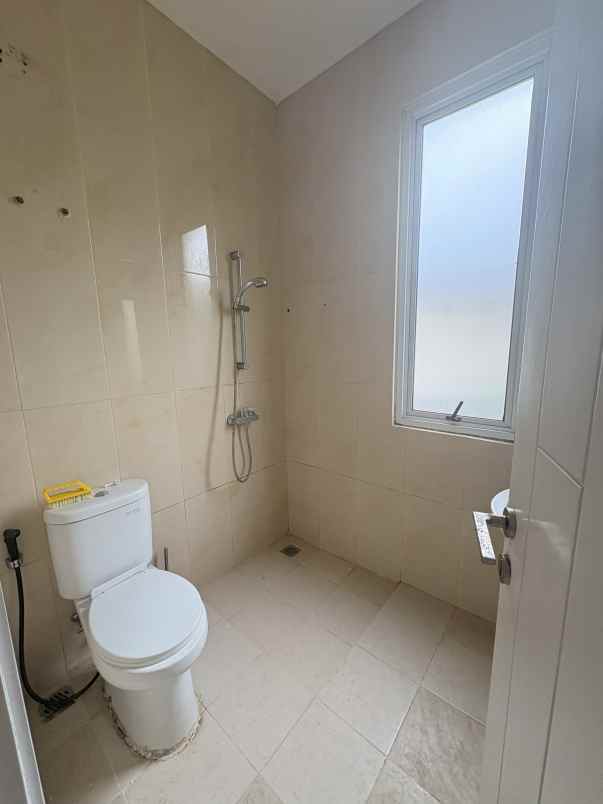 dijual rumah cluster assana vanya park