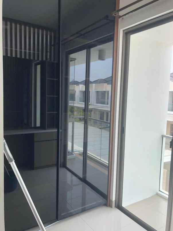 dijual rumah cluster atlanta pik2
