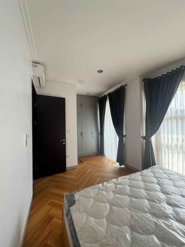 dijual rumah cluster atlanta pik2